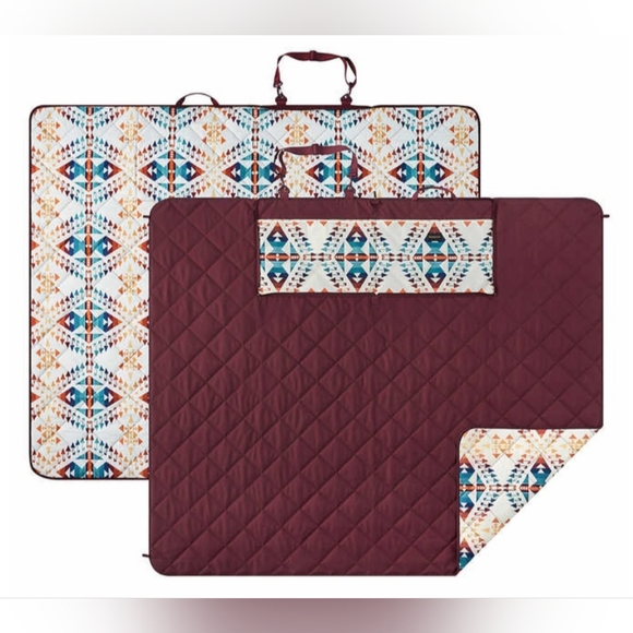 Pendleton Outdoor Packable Blanket 60 in x 72 in - Picture 4 of 9